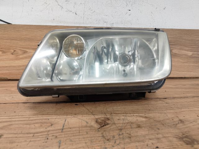 bontott VW BORA Bal Fényszóró