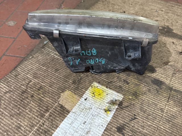 bontott VW BORA Bal Fényszóró