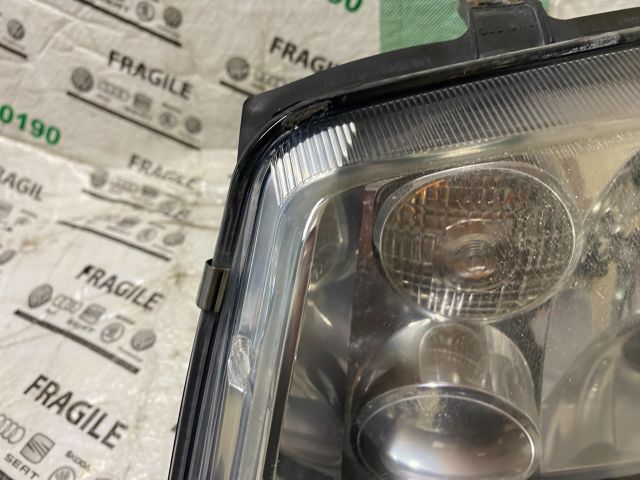 bontott VW BORA Bal Fényszóró