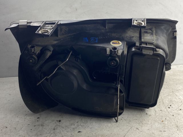 bontott VW BORA Bal Fényszóró