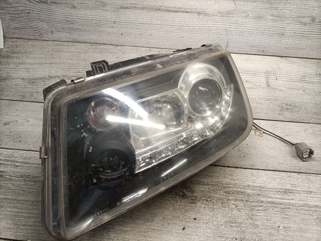 bontott VW BORA Bal Fényszóró