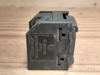 bontott VW BORA Bal hátsó Ablakemelő Kapcsoló