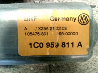 bontott VW BORA Bal hátsó Ablakemelő Motor