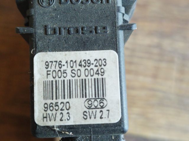 bontott VW BORA Bal hátsó Ablakemelő Motor