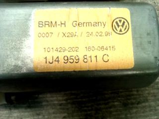 bontott VW BORA Bal hátsó Ablakemelő Motor