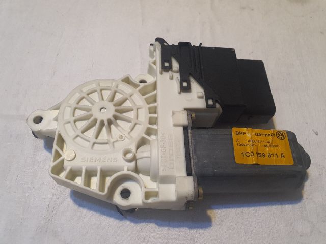 bontott VW BORA Bal hátsó Ablakemelő Motor