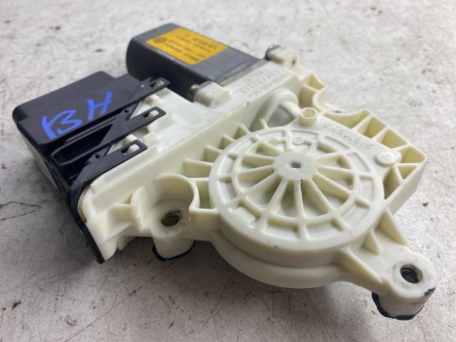 bontott VW BORA Bal hátsó Ablakemelő Motor