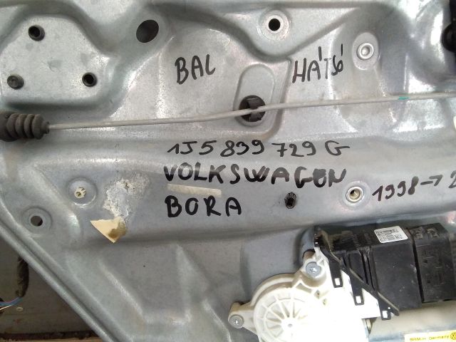 bontott VW BORA Bal hátsó Ablakemelő Szerkezet (Elektromos)