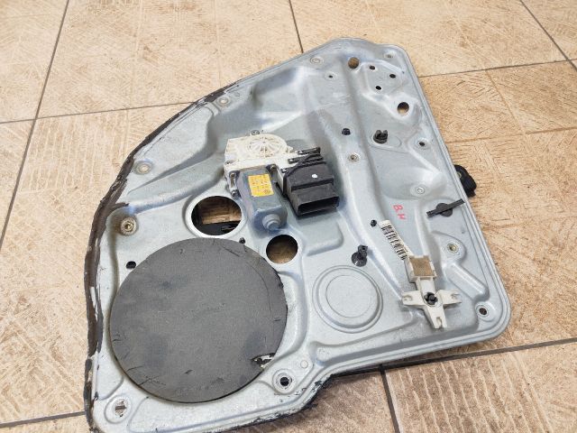 bontott VW BORA Bal hátsó Ablakemelő Szerkezet (Elektromos)