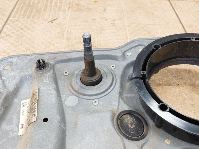 bontott VW BORA Bal hátsó Ablakemelő Szerkezet (Mechanikus)