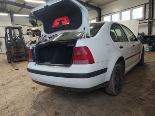 bontott VW BORA Bal hátsó Ablakvezető Gumi