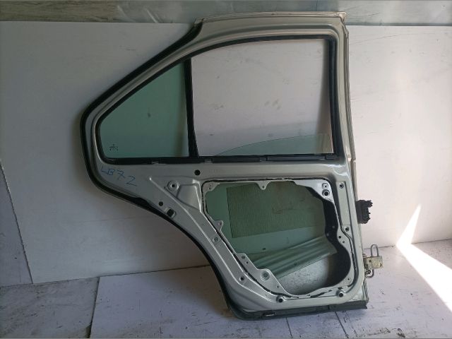 bontott VW BORA Bal hátsó Ajtó (Üres lemez)