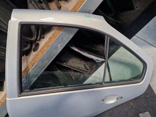 bontott VW BORA Bal hátsó Ajtó (Üres lemez)