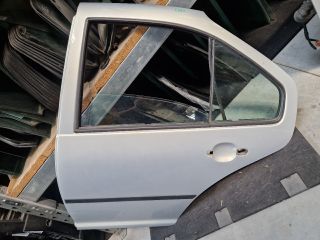 bontott VW BORA Bal hátsó Ajtó (Üres lemez)
