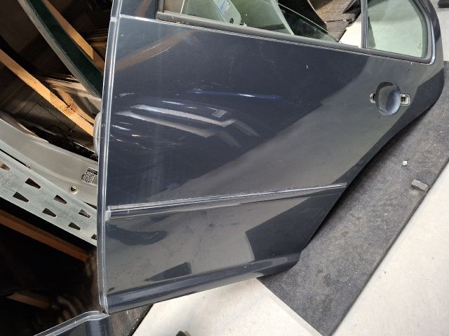 bontott VW BORA Bal hátsó Ajtó (Üres lemez)