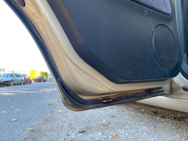 bontott VW BORA Bal hátsó Ajtó (Üres lemez)