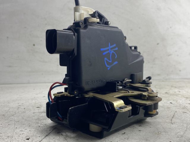 bontott VW BORA Bal hátsó Ajtózár