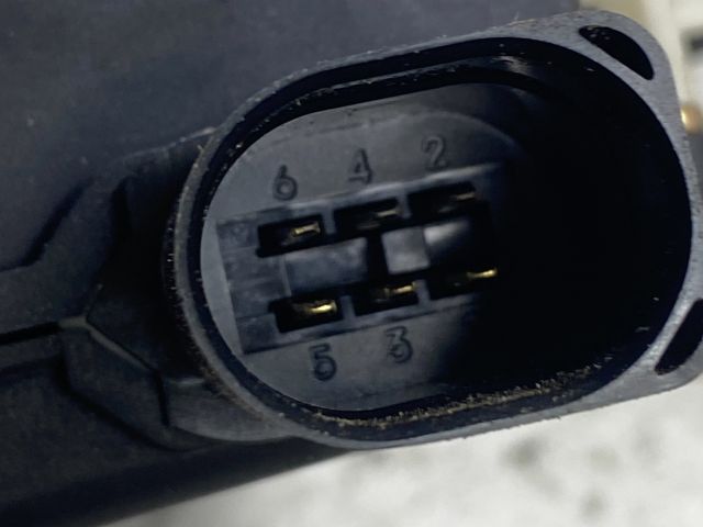 bontott VW BORA Bal hátsó Ajtózár