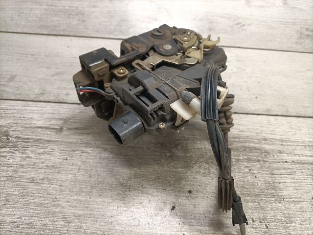 bontott VW BORA Bal hátsó Ajtózár