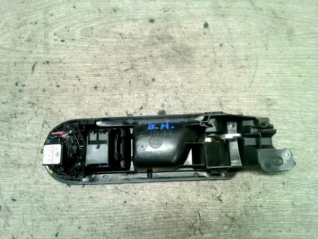 bontott VW BORA Bal hátsó Belső Kilincs