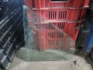 bontott VW BORA Bal hátsó Fixüveg (Ajtóban)