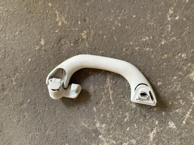 bontott VW BORA Bal hátsó Kapaszkodó (Felső)