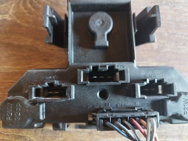 bontott VW BORA Bal Hátsó Lámpa Foglalat