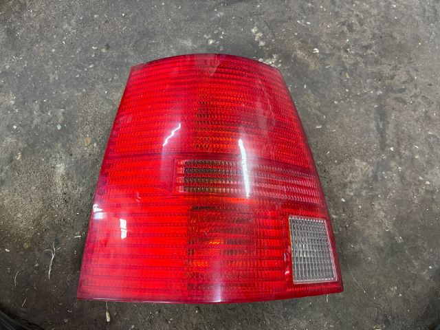 bontott VW BORA Bal Hátsó Lámpa