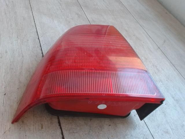 bontott VW BORA Bal Hátsó Lámpa