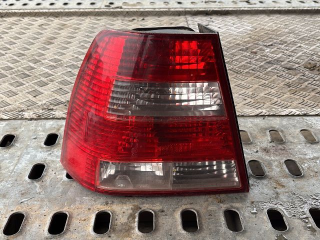 bontott VW BORA Bal Hátsó Lámpa