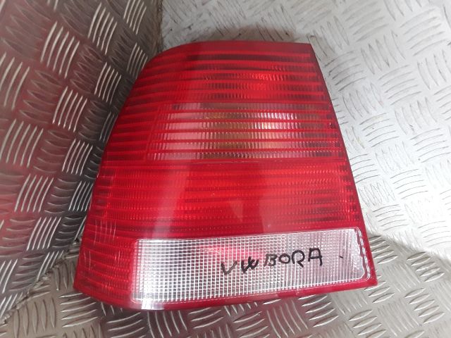 bontott VW BORA Bal Hátsó Lámpa