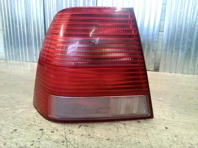 bontott VW BORA Bal Hátsó Lámpa