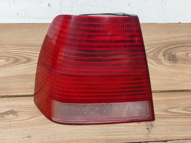 bontott VW BORA Bal Hátsó Lámpa