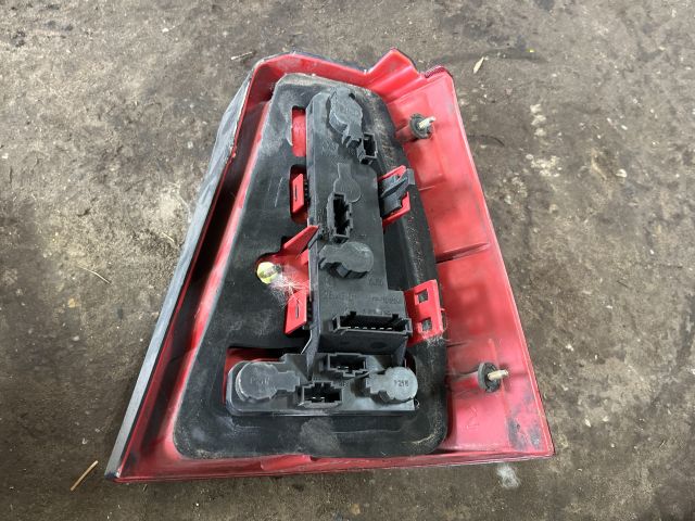 bontott VW BORA Bal Hátsó Lámpa