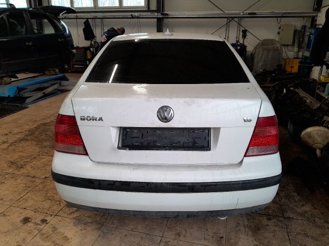 bontott VW BORA Bal hátsó Vízlehúzó Gumicsík