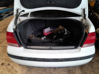 bontott VW BORA Bal hátsó Vízlehúzó Gumicsík