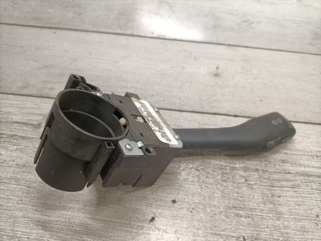 bontott VW BORA Bal Kormánykapcsoló Irányjelző