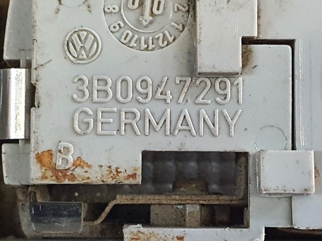 bontott VW BORA Beltér Világítás Hátsó