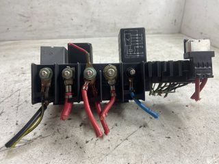 bontott VW BORA Biztosítéktábla Doboz