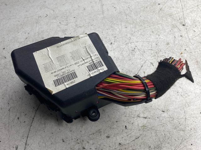 bontott VW BORA Biztosítéktábla Doboz