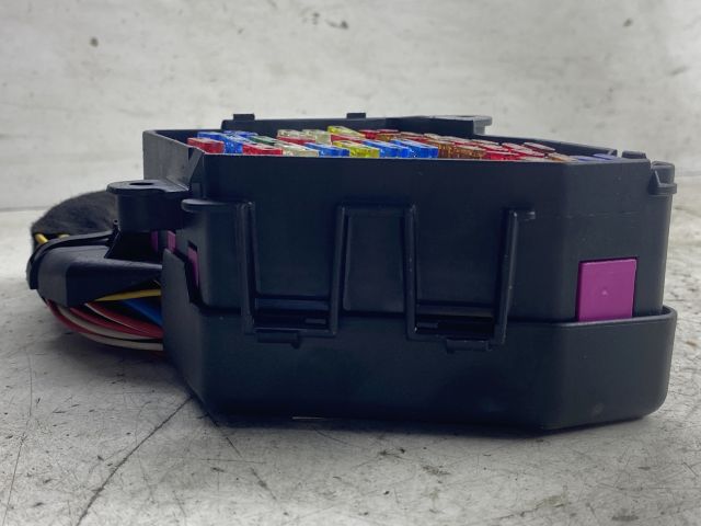 bontott VW BORA Biztosítéktábla Doboz