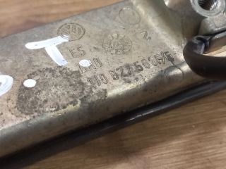 bontott VW BORA Csomagtér Nyitó Kar / Gomb