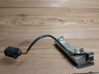 bontott VW BORA Csomagtér Nyitó Kar / Gomb