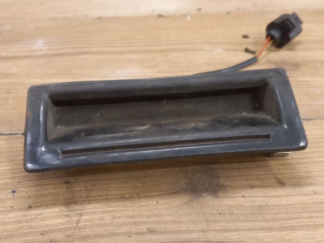 bontott VW BORA Csomagtér Nyitó Kar / Gomb