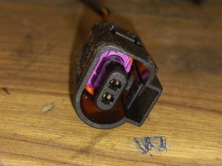 bontott VW BORA Csomagtér Nyitó Kar / Gomb