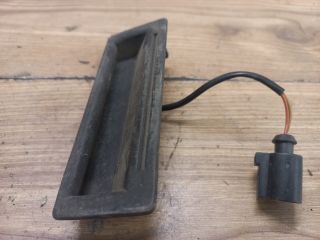 bontott VW BORA Csomagtér Nyitó Kar / Gomb