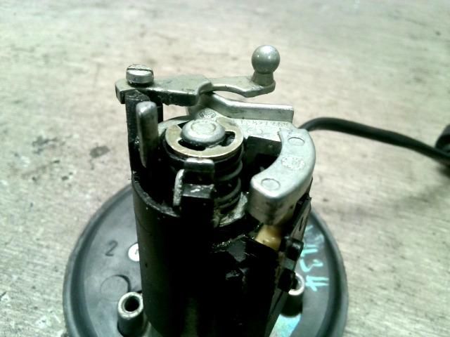 bontott VW BORA Csomagtérajtó Kilincs