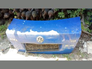 bontott VW BORA Csomagtérajtó (Részeivel)