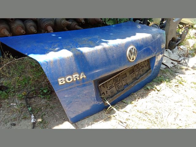 bontott VW BORA Csomagtérajtó (Részeivel)