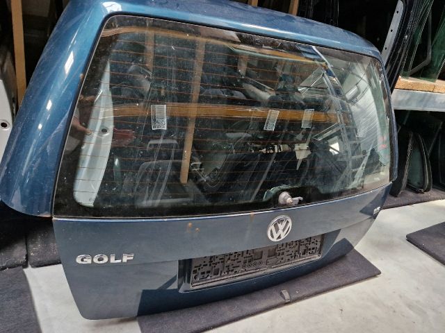 bontott VW BORA Csomagtérajtó (Részeivel)